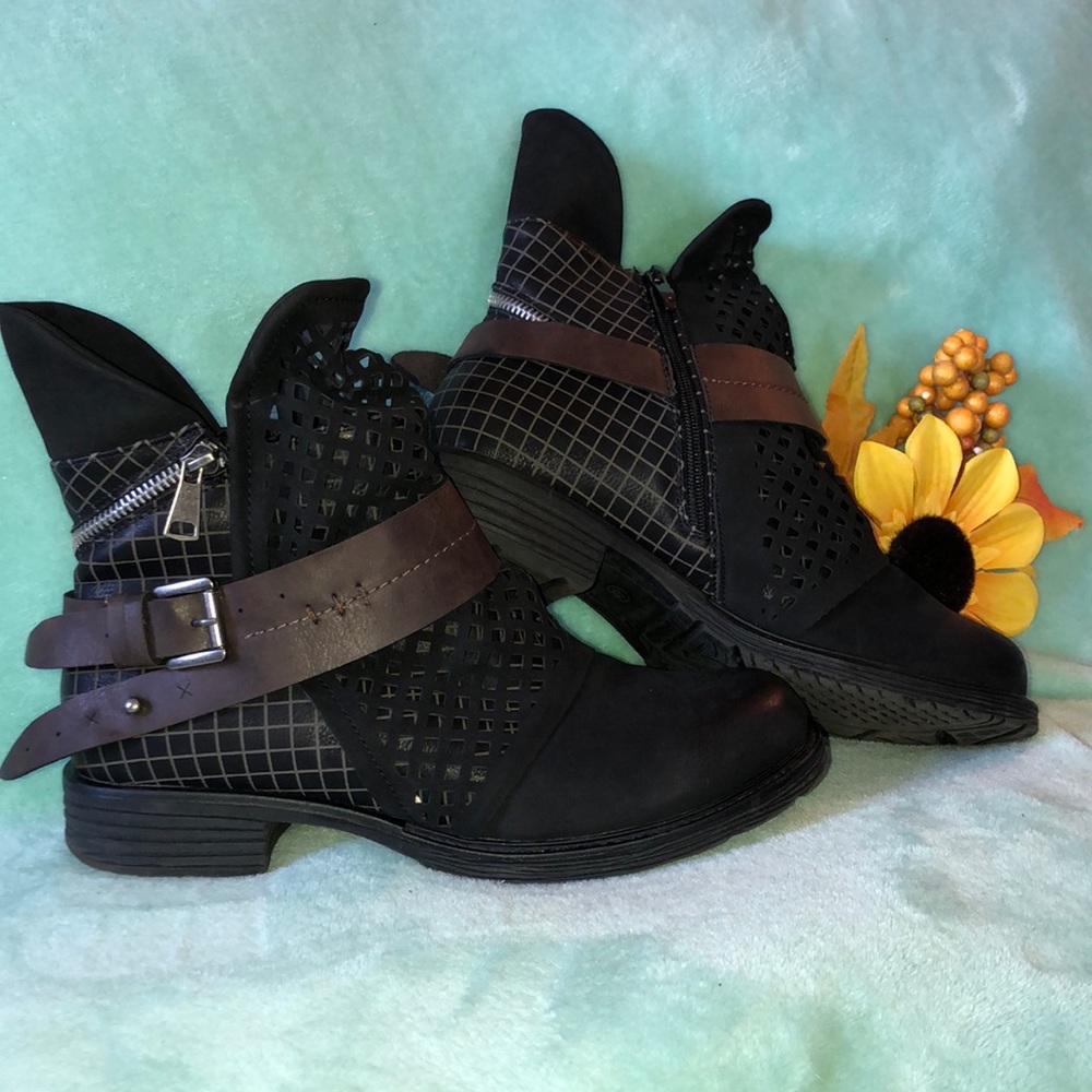 Patrizia booties